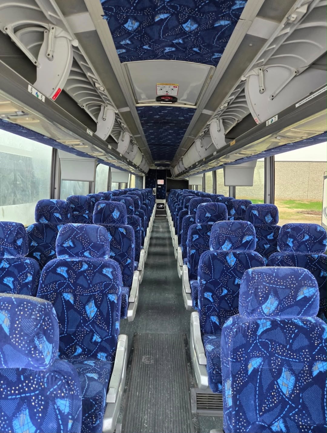 2006 MCI E4500 in Southaven, Atlanta GA
